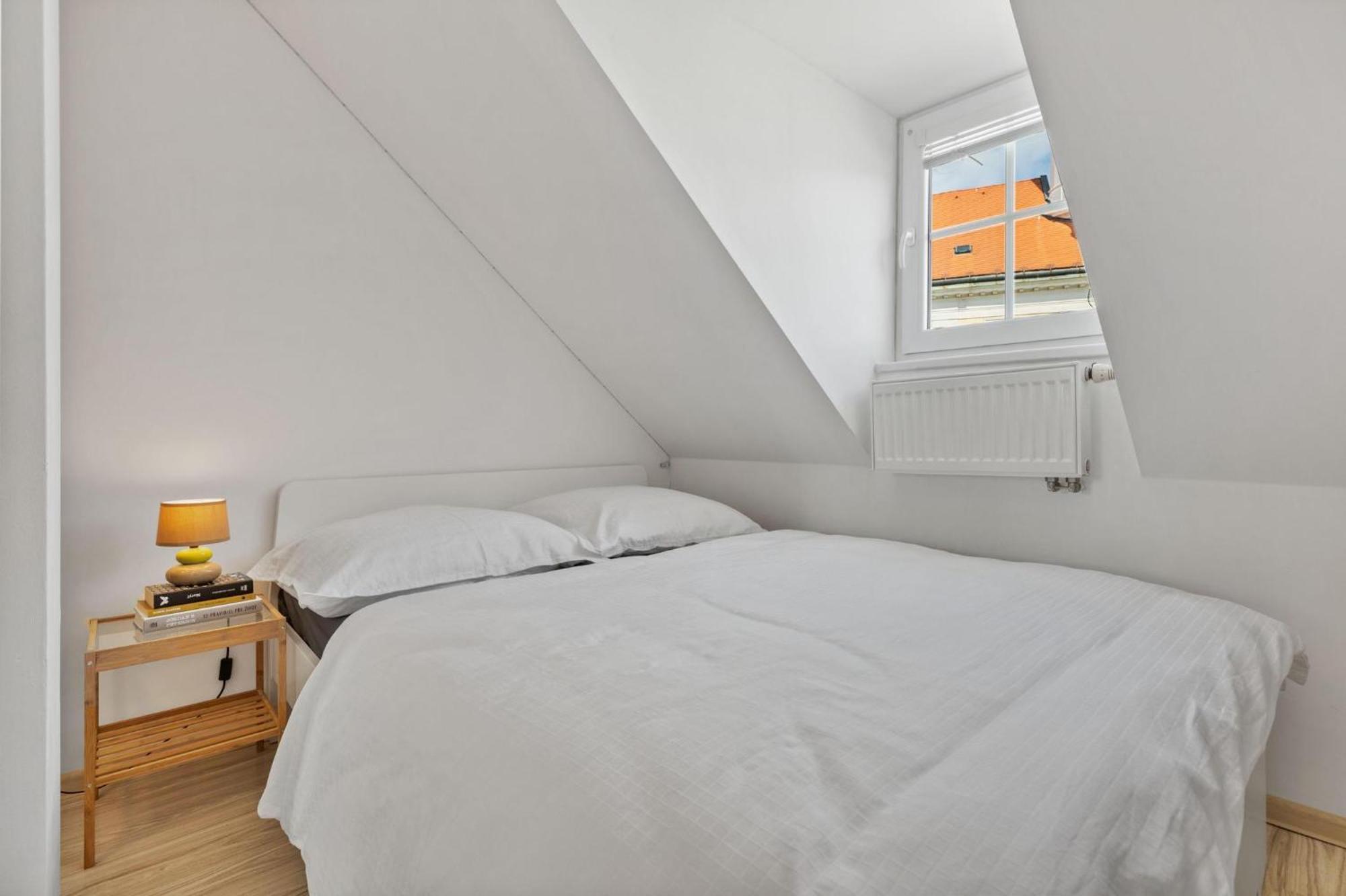 Apple Apartment Bratislava Luaran gambar